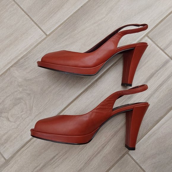 Nine West NWOB Deep Red Peep Toe Sling Back 2.5 in Heel.   Size 6M - Picture 3 of 6